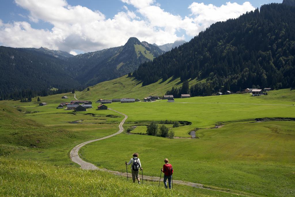 Ferienwohnung Wuestner Schwarzenberg im Bregenzerwald Pokoj fotografie